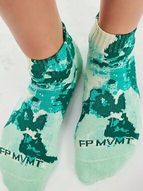 FP Movement Point of Print Quarter Crew Socks